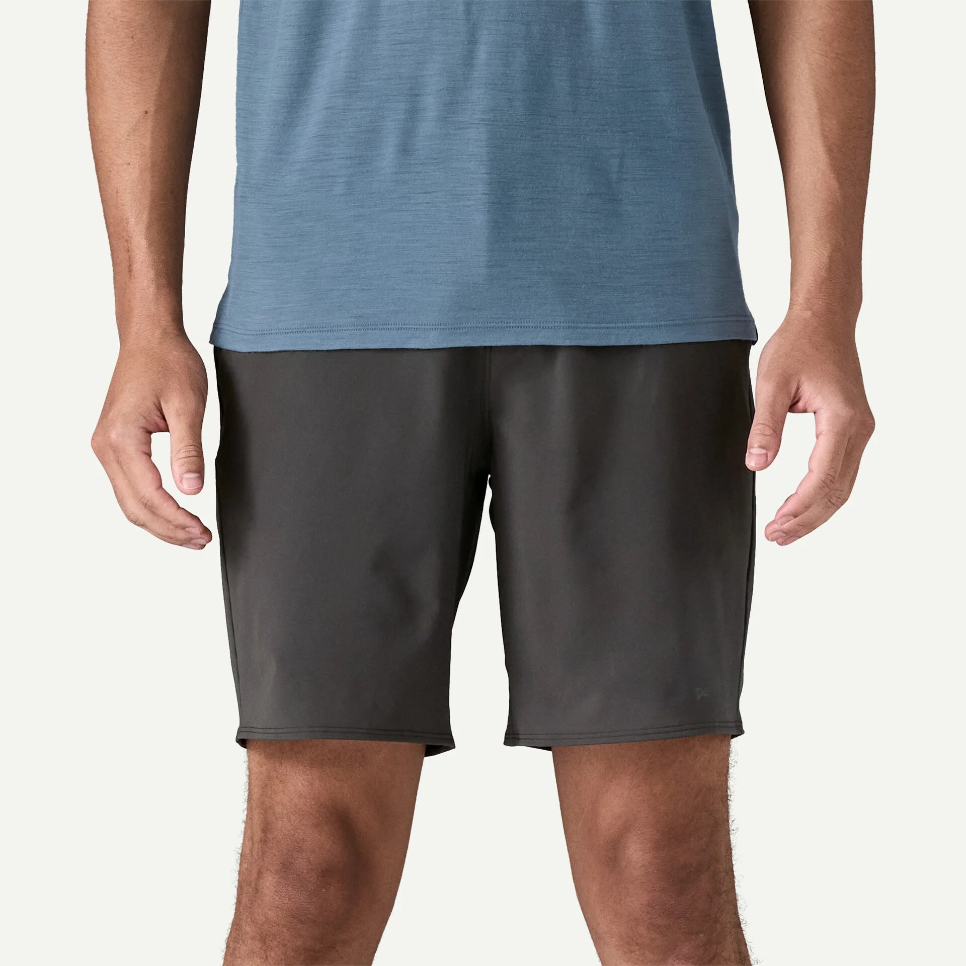 M's Hydropeak Hybrid Walk Shorts - 18" Secondary image