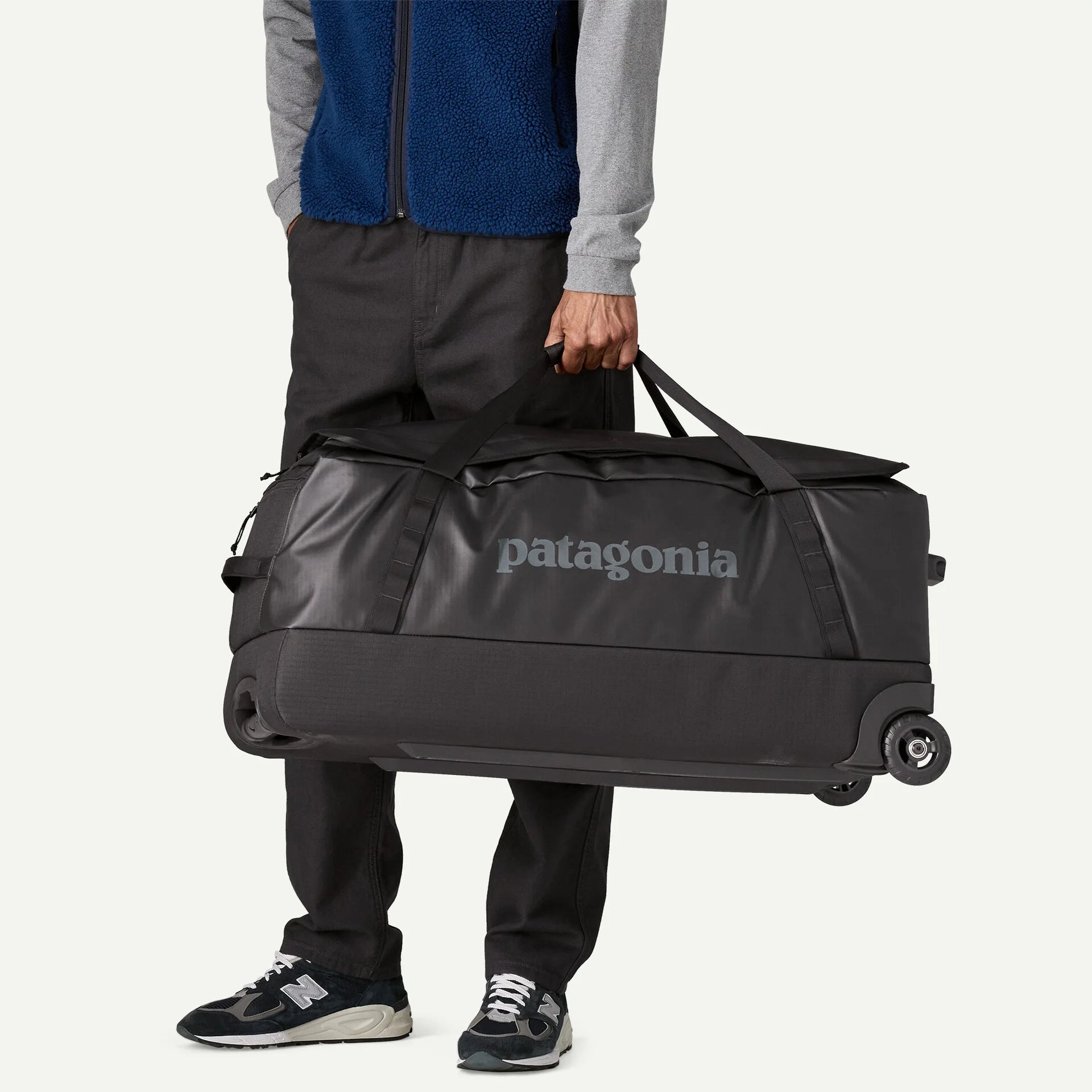 Black Hole® Wheeled Duffel 100L Secondary image