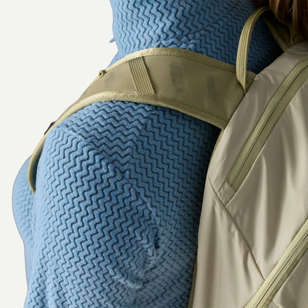 W's R1® Air Zip-Neck