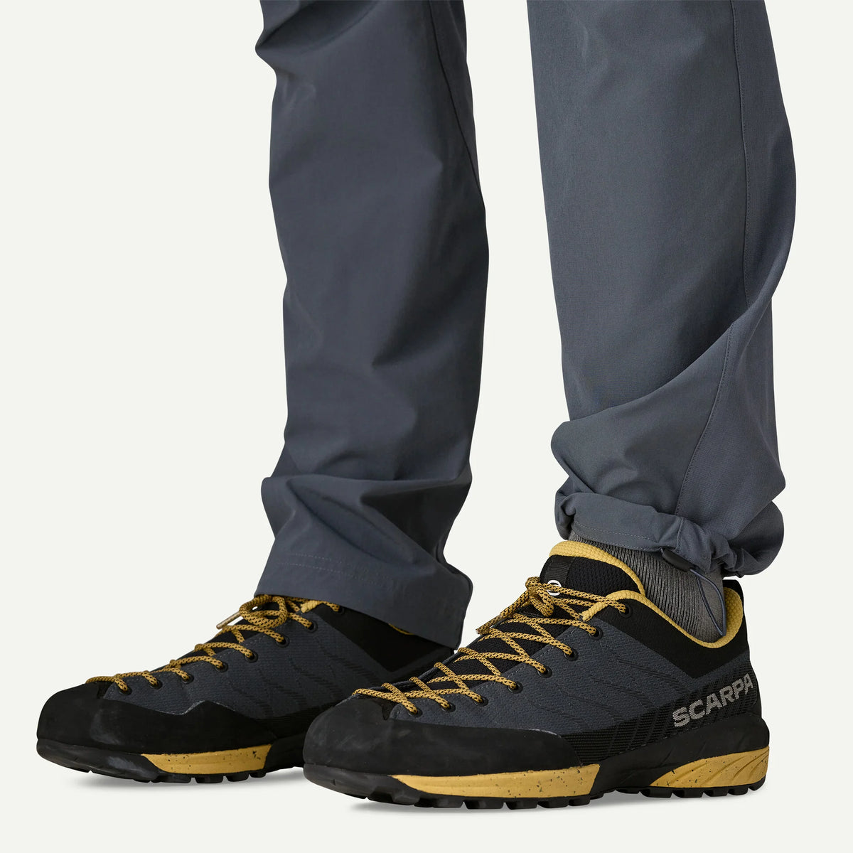 M's Terravia Alpine Pants - Regular Main image