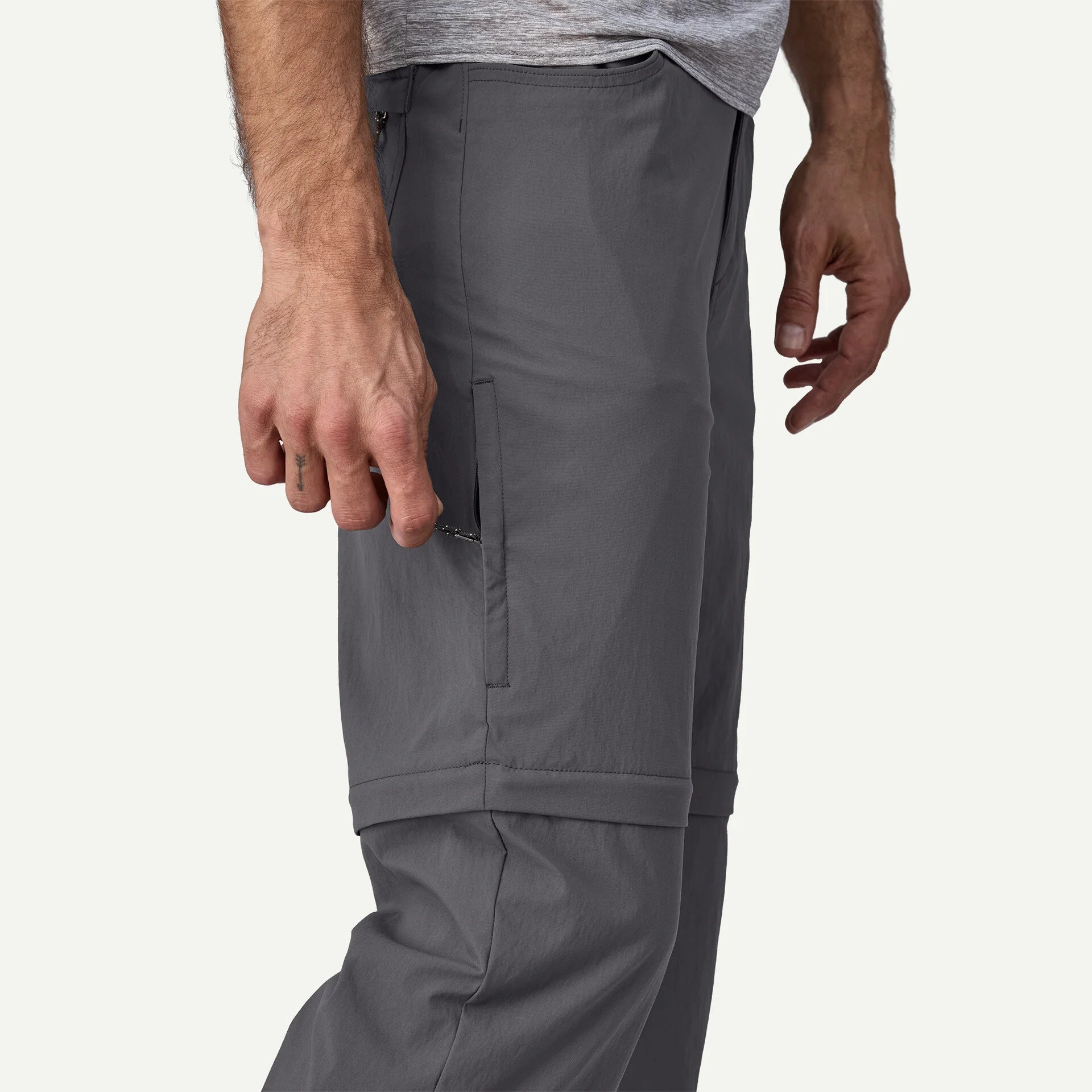 M's Quandary Convertible Pants Secondary image
