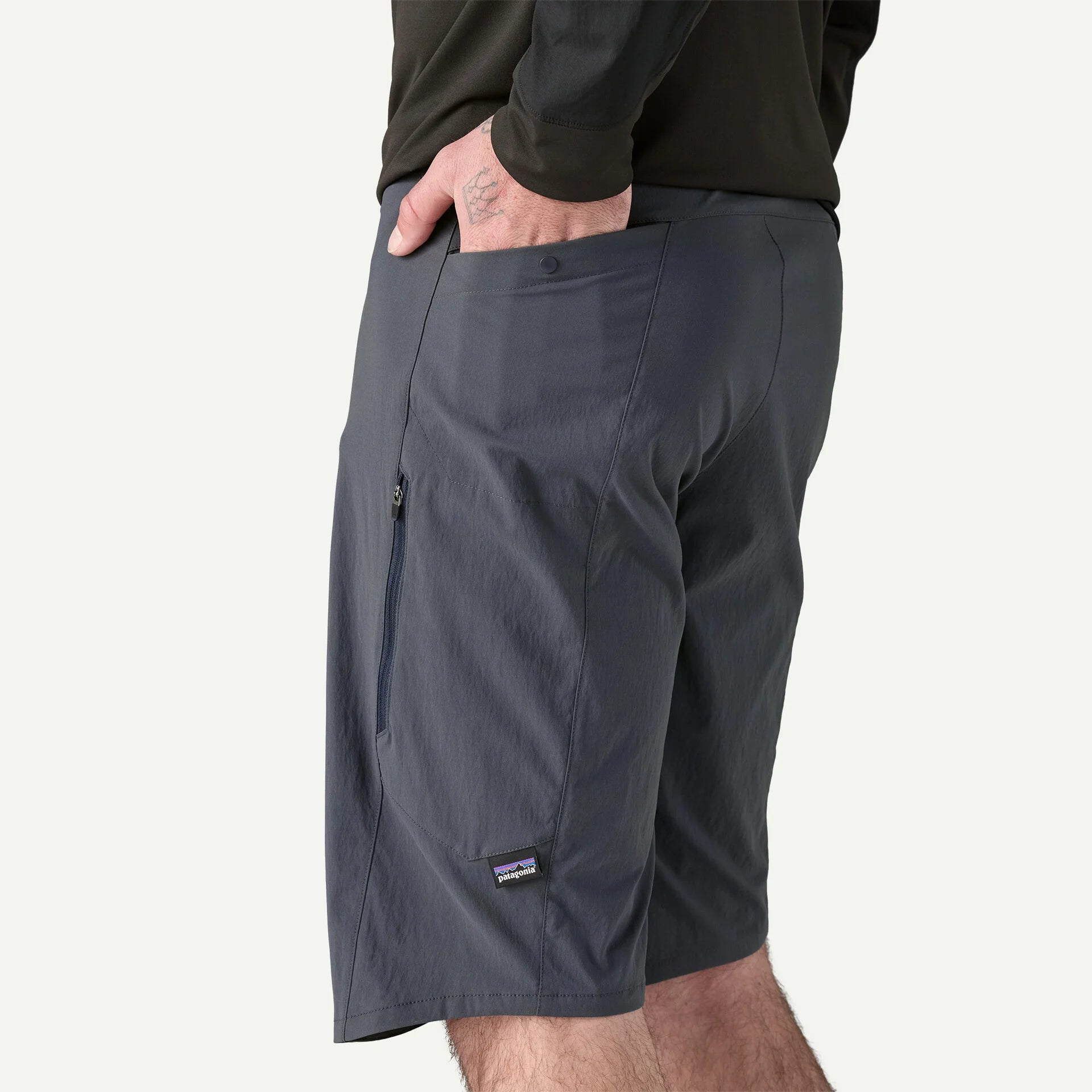 M's Landfarer Bike Shorts - 13" Secondary image
