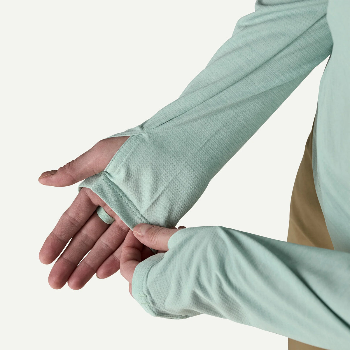 W's Long-Sleeved Capilene® Cool Sun Shirt - Peak Visions